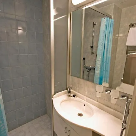 Mango Hotel